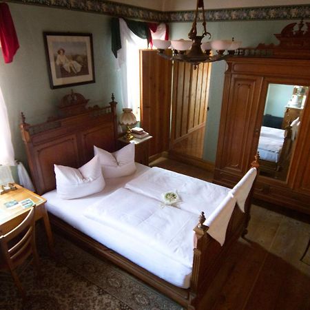 Klausenhof Hotel Bornhagen ภายนอก รูปภาพ